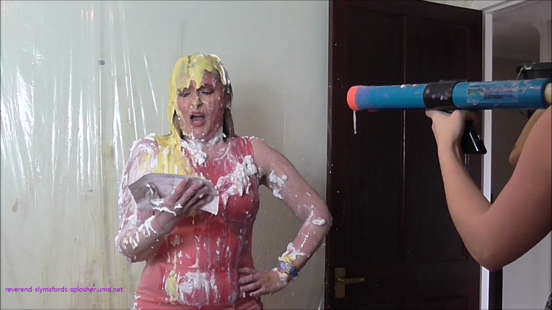 cherry-totally-trashed-with-the-gunge-gu