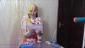 cherry-totally-trashed-with-the-gunge-gu