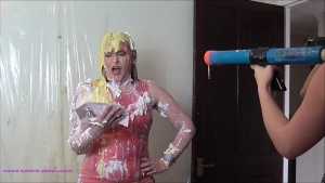 cherry-totally-trashed-with-the-gunge-gu